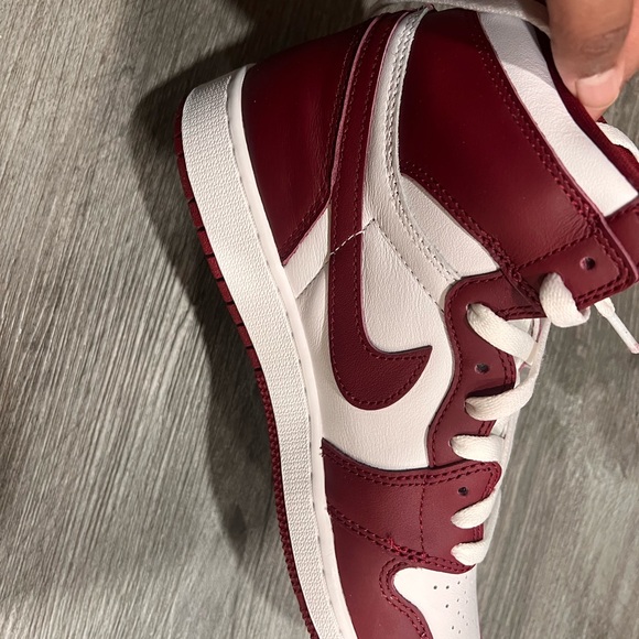 AIR JORDAN RETRO burgundy - Picture 4 of 6